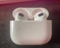 Apple AirPods 2021 + ochranné pouzdro