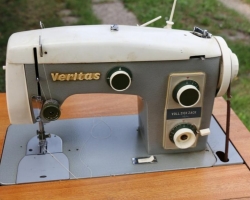 Šicí stroj Veritas (šlapací)